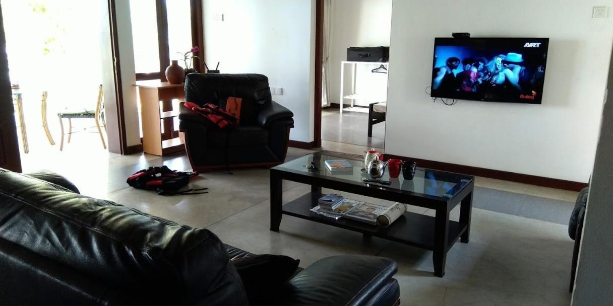 Negombo Holiday Home Eksteriør bilde